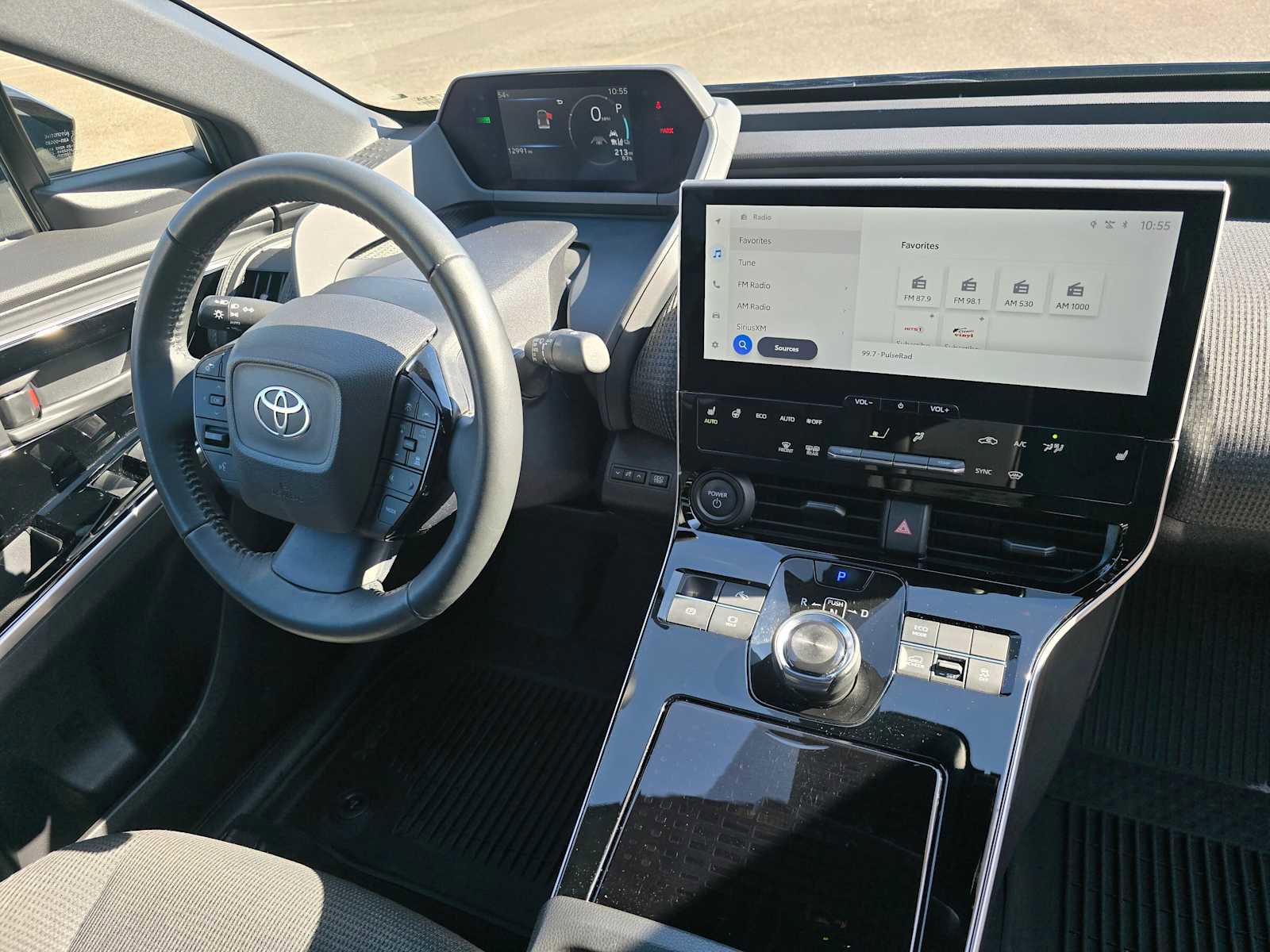 Used 2023 Toyota bZ4X XLE w/ Weather Package image 10