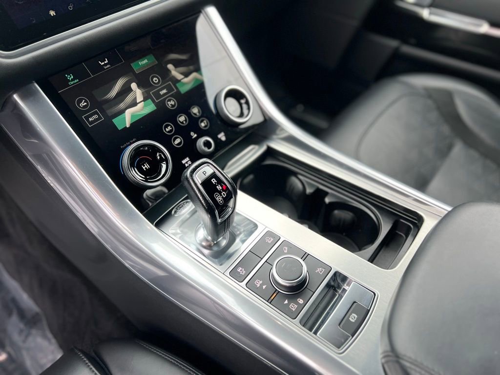 Used 2022 Land Rover Range Rover Sport SVR image 18