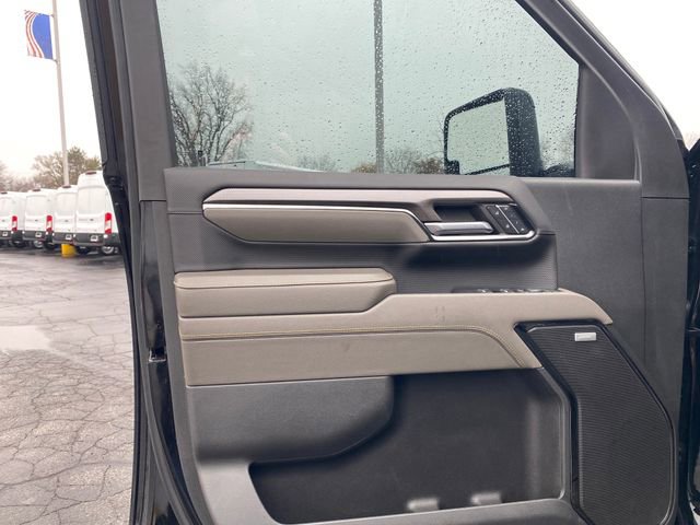 Used 2024 Chevrolet Silverado 2500 ZR2 w/ Technology Package image 16