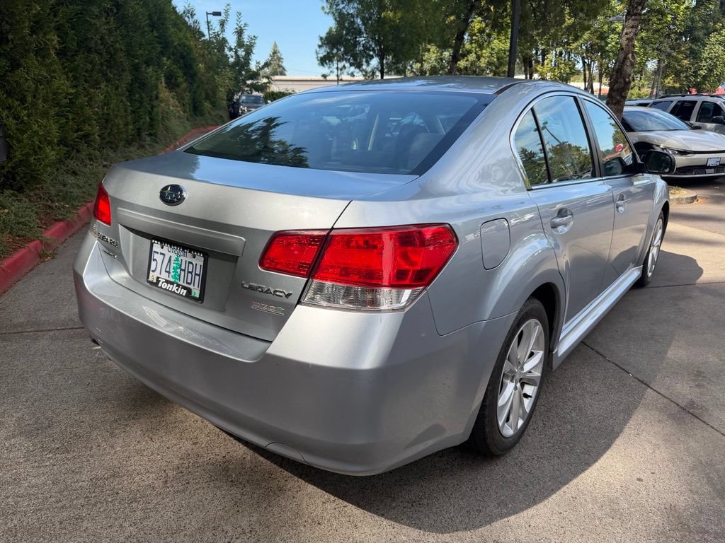 Used 2013 Subaru Legacy 2.5i Premium AWD/4WD image 4