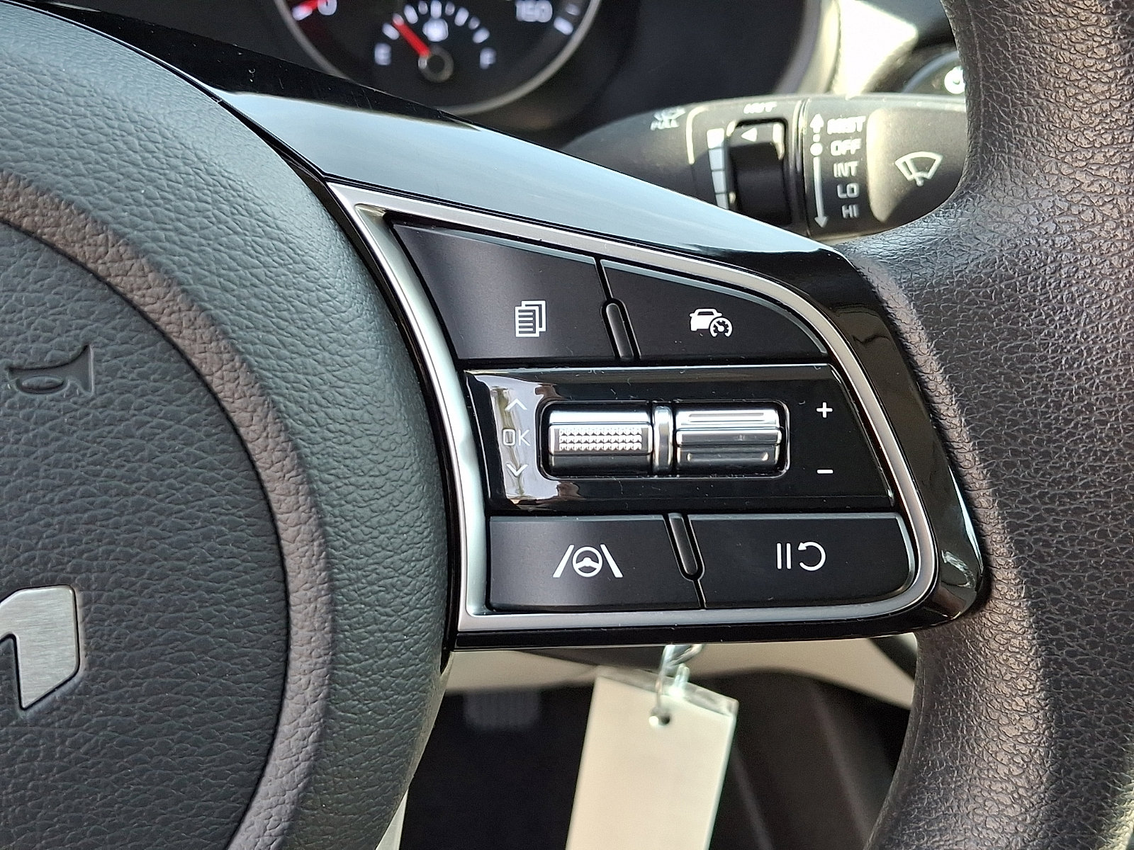 Used 2023 Kia Forte LXS w/ LXS Technology Package image 22