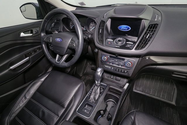 Used 2019 Ford Escape Titanium image 18