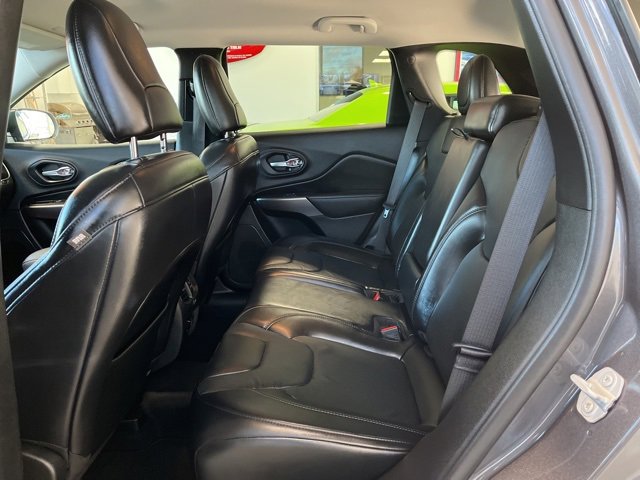 Certified 2020 Jeep Cherokee Latitude Lux w/ Comfort/Convenience Group image 11