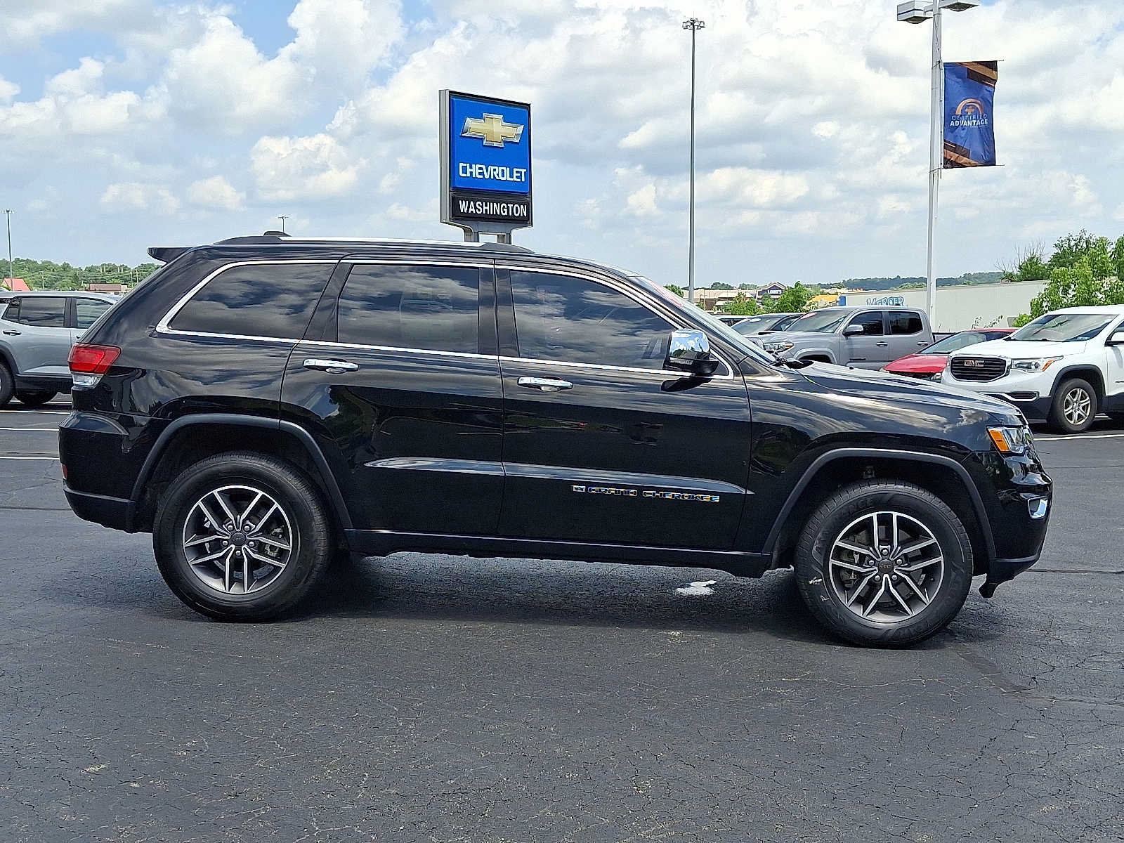 Used 2022 Jeep Grand Cherokee Limited AWD/4WD image 7