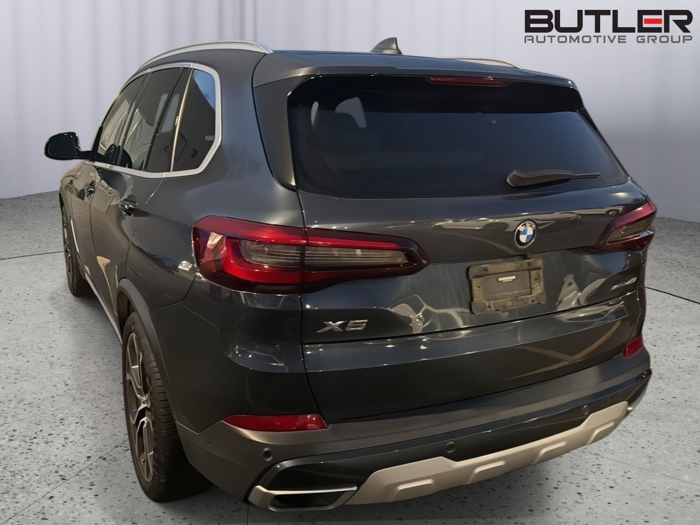 Used 2022 BMW X5 xDrive40i w/ Premium Package AWD/4WD image 9