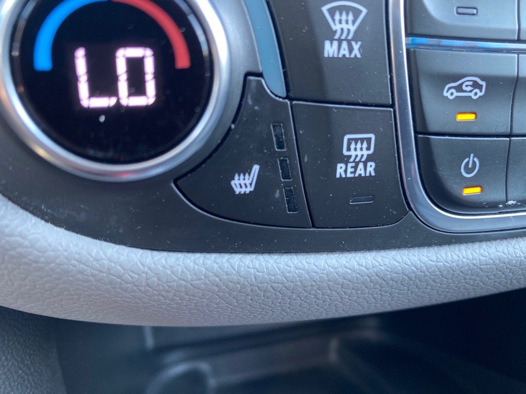 Used 2019 Chevrolet Equinox Premier FWD image 9