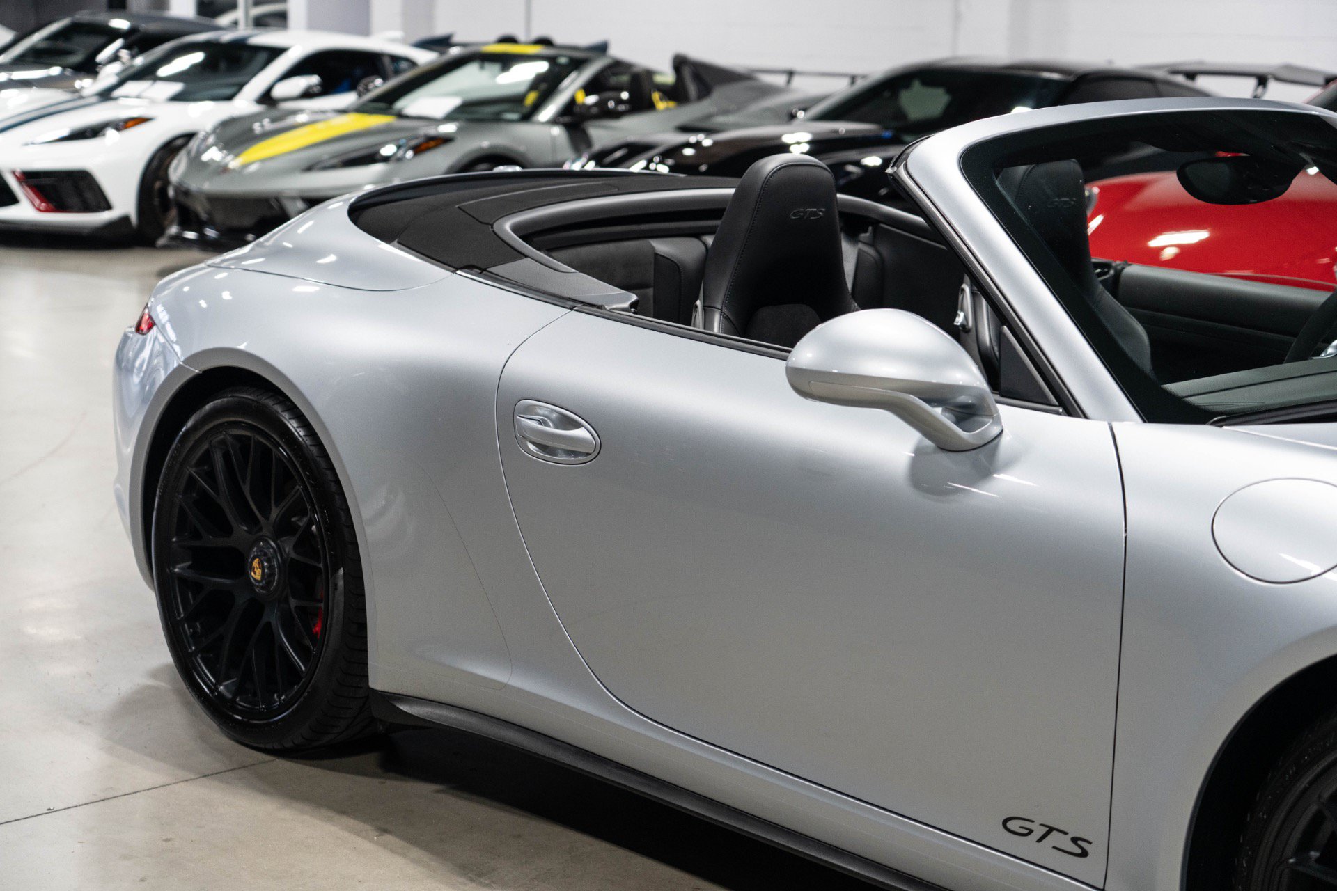 Used 2015 Porsche 911 Carrera GTS RWD image 18