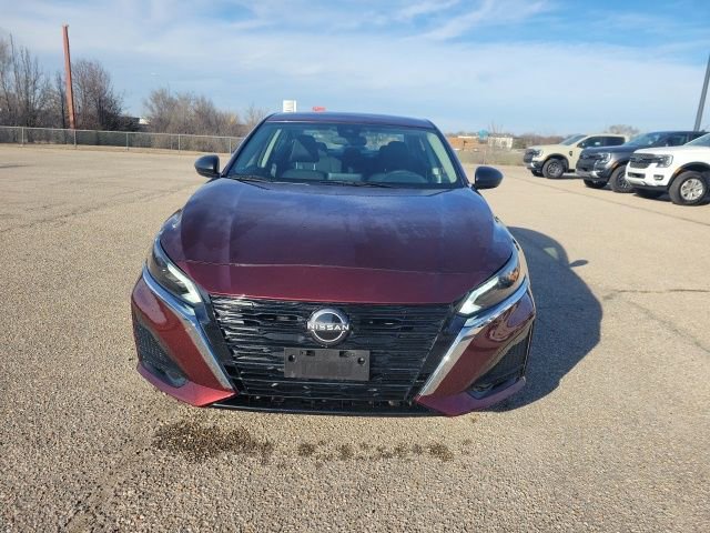 Used 2024 Nissan Altima 2.5 SV image 15