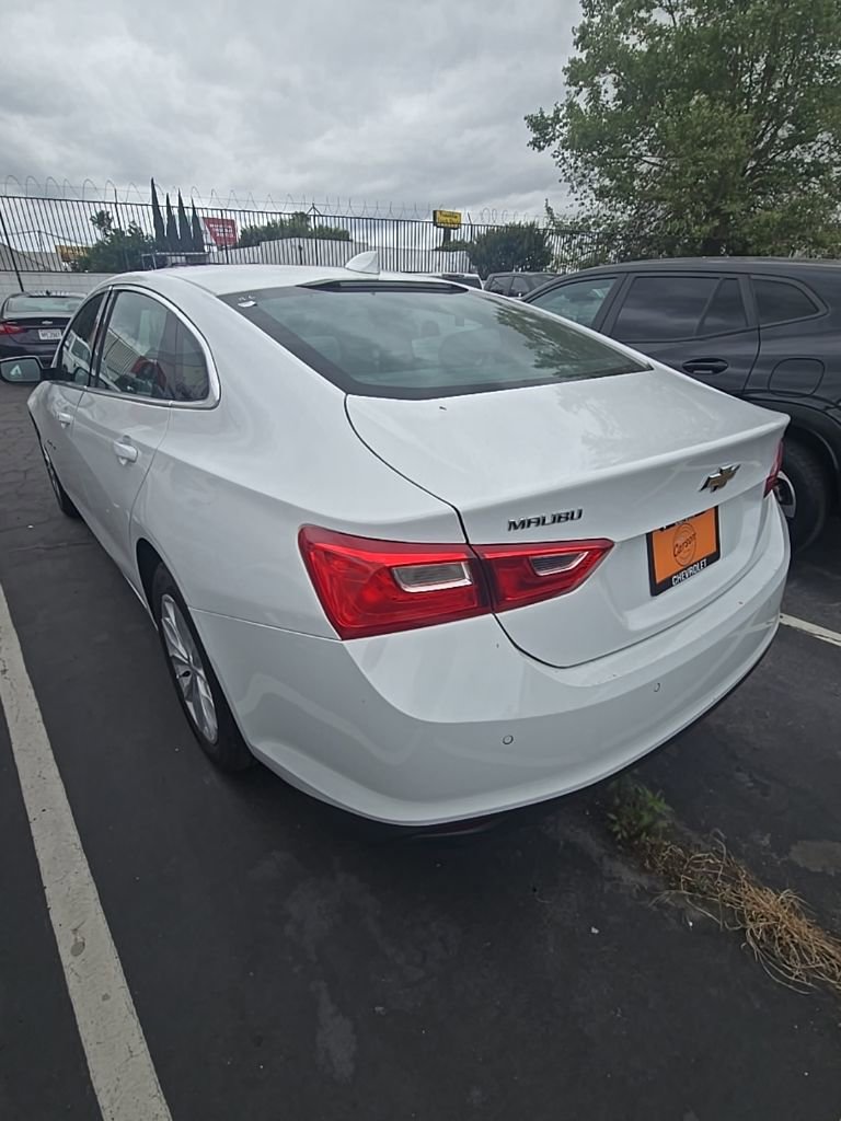 Used 2025 Chevrolet Malibu LT FWD image 3