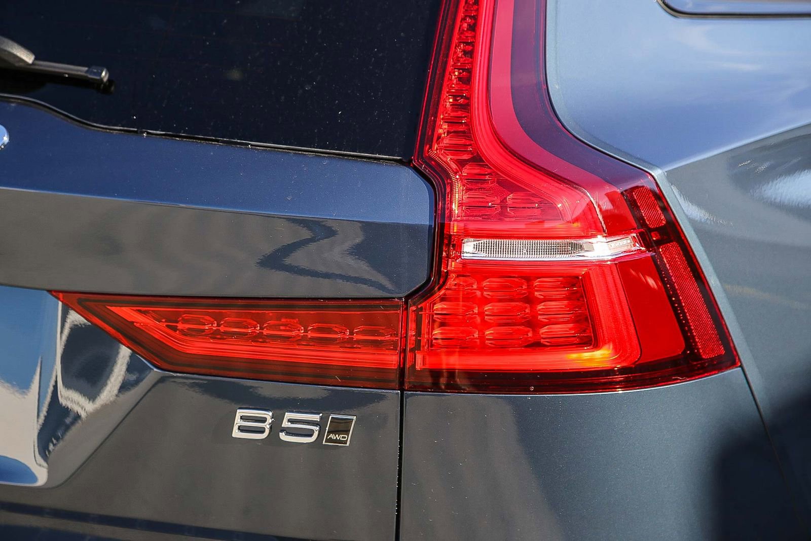 New 2026 Volvo V60 B5 Cross Country Ultra w/ Climate Package image 9