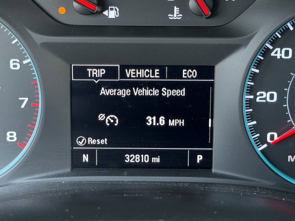 Used 2023 Chevrolet Traverse LT image 32