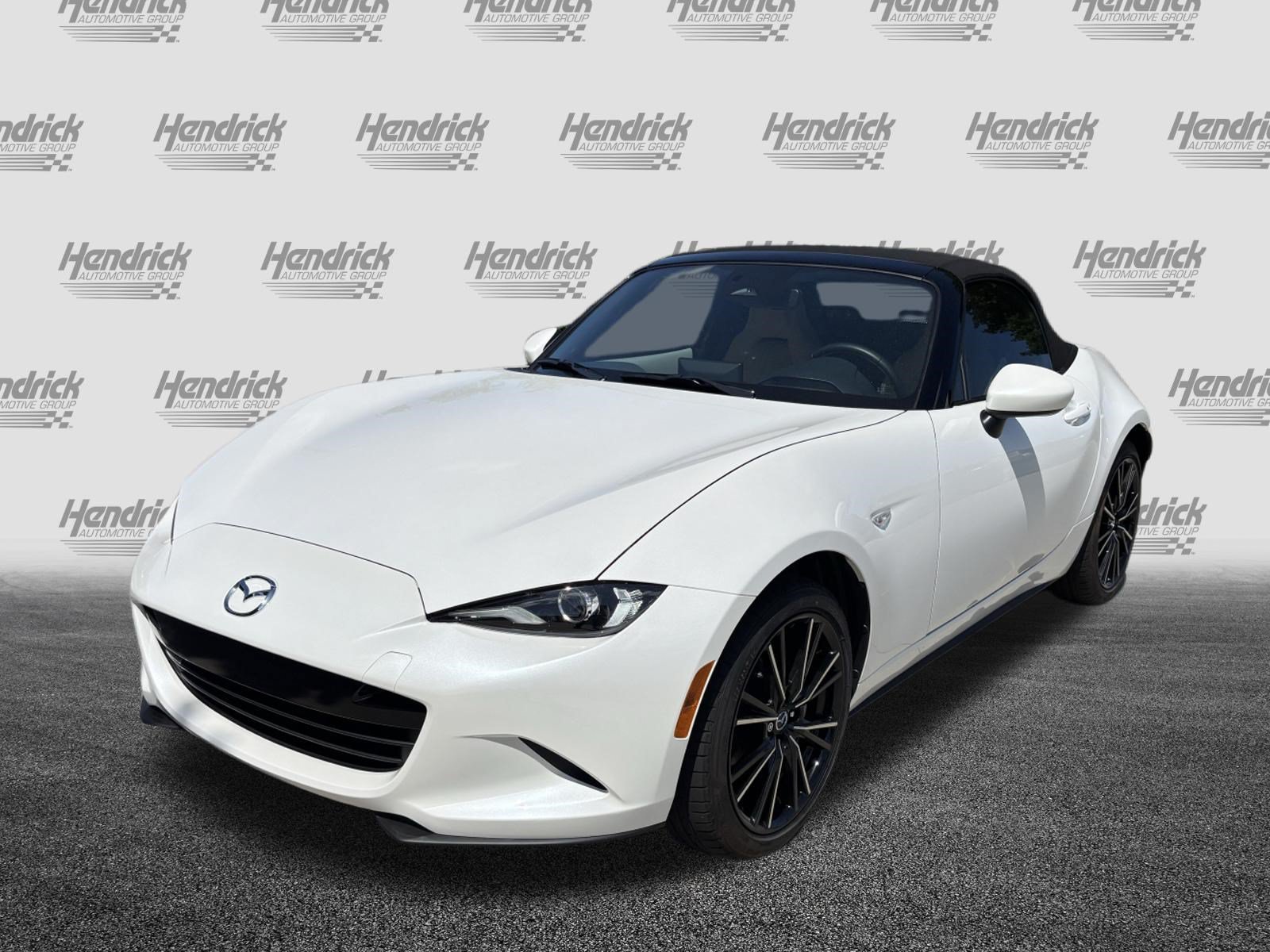 Used 2025 MAZDA MX-5 Miata Grand Touring RWD image 5