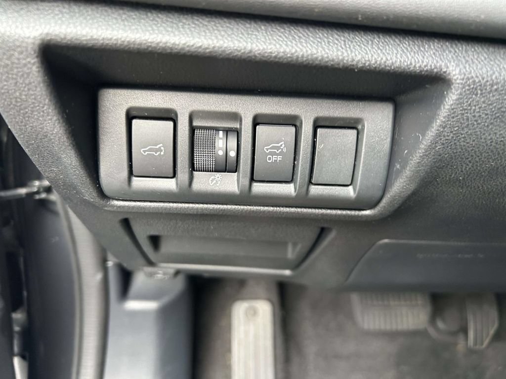 Used 2021 Subaru Outback Limited AWD/4WD image 21