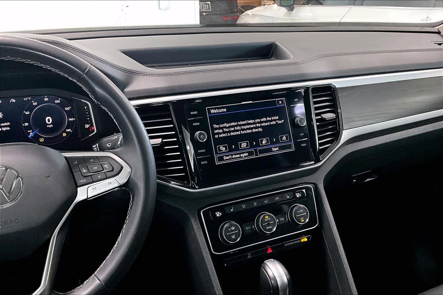 Used 2023 Volkswagen Atlas SE w/ Panoramic Sunroof Package image 13