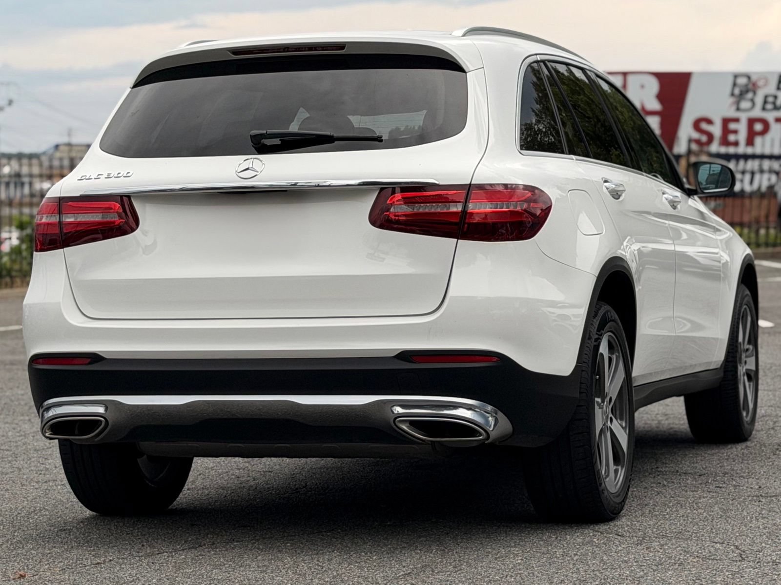 Used 2019 Mercedes-Benz GLC 300 image 5