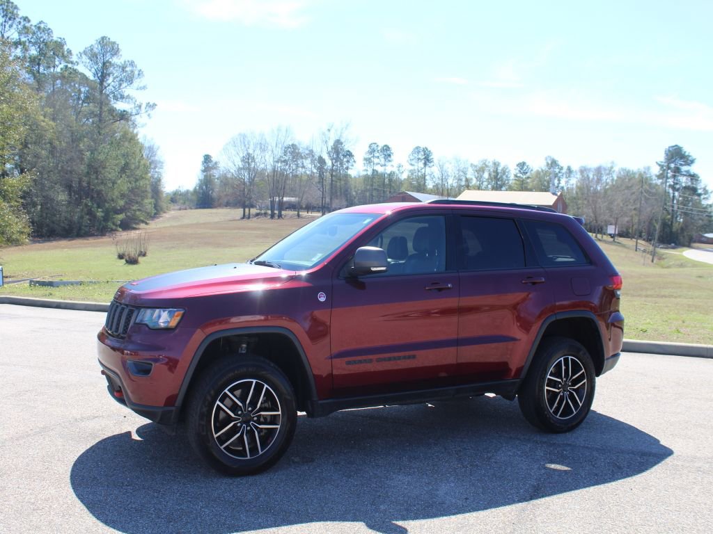 Used 2021 Jeep Grand Cherokee Trailhawk AWD/4WD image 2