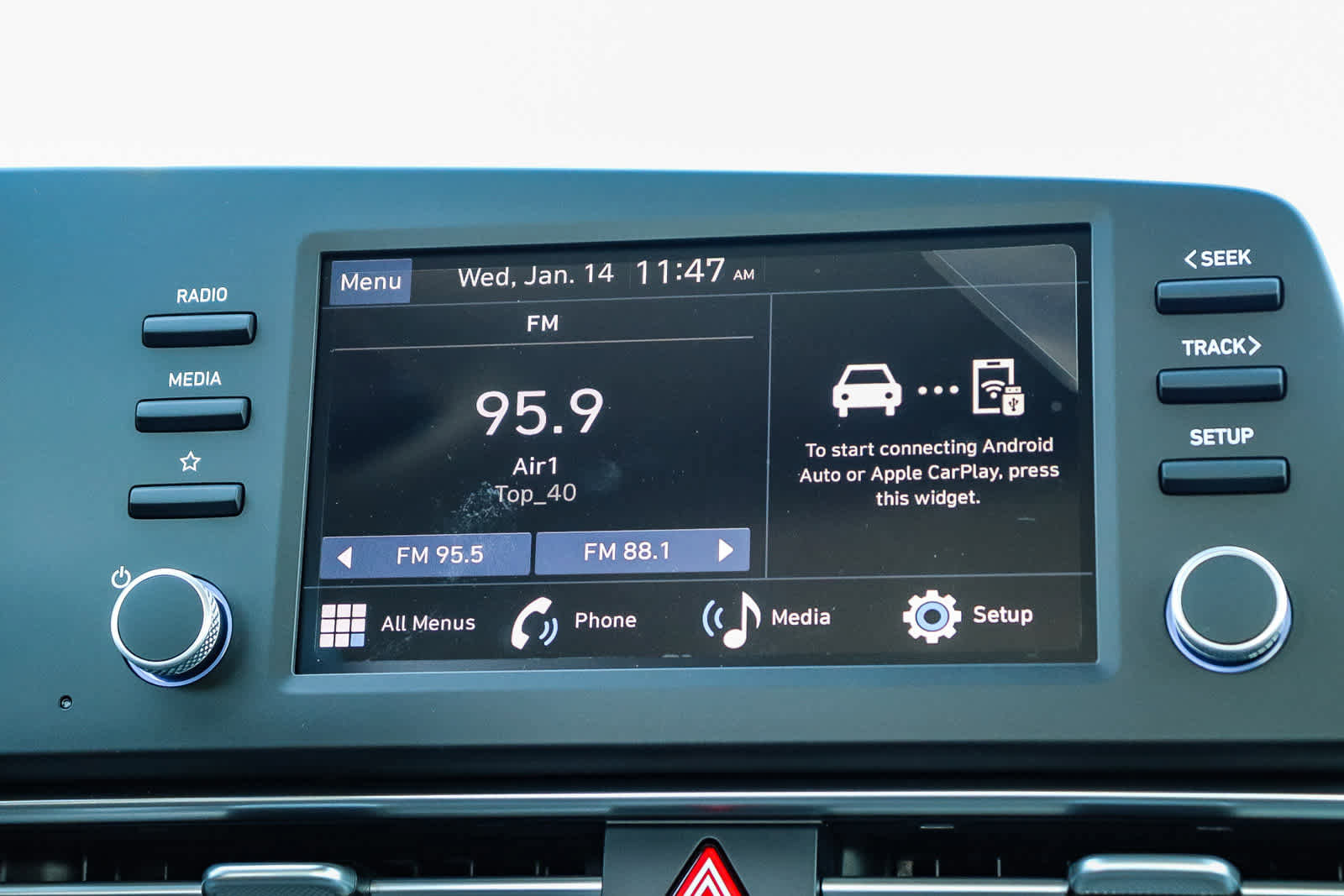 New 2025 Hyundai Elantra Sport image 17