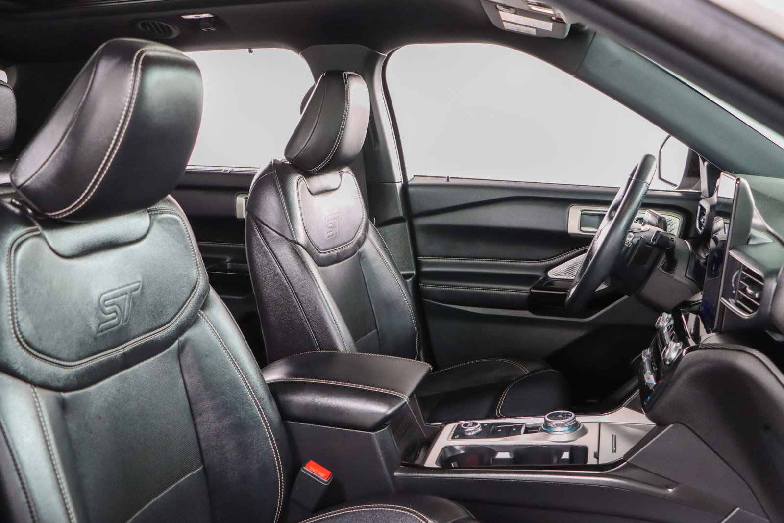 Used 2023 Ford Explorer ST w/ Equipment Group 401A image 28