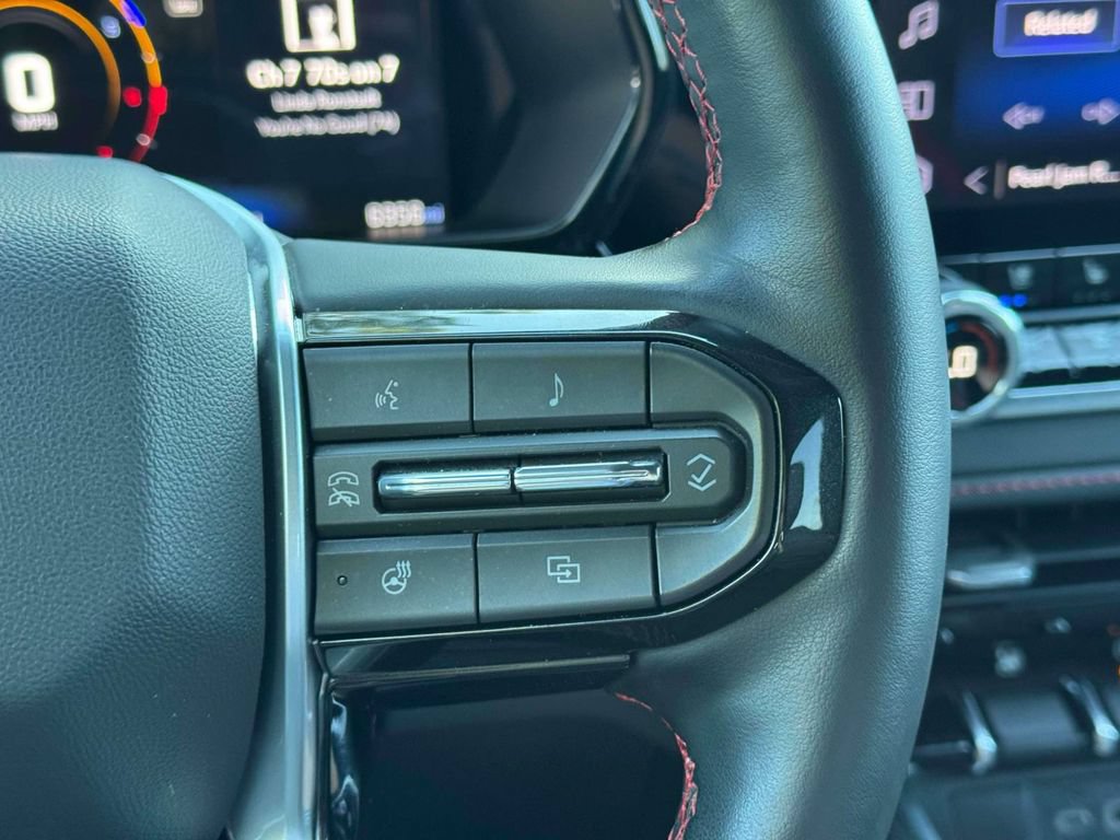 Used 2026 Chevrolet Colorado Z71 w/ Z71 Convenience Package 2 AWD/4WD image 24