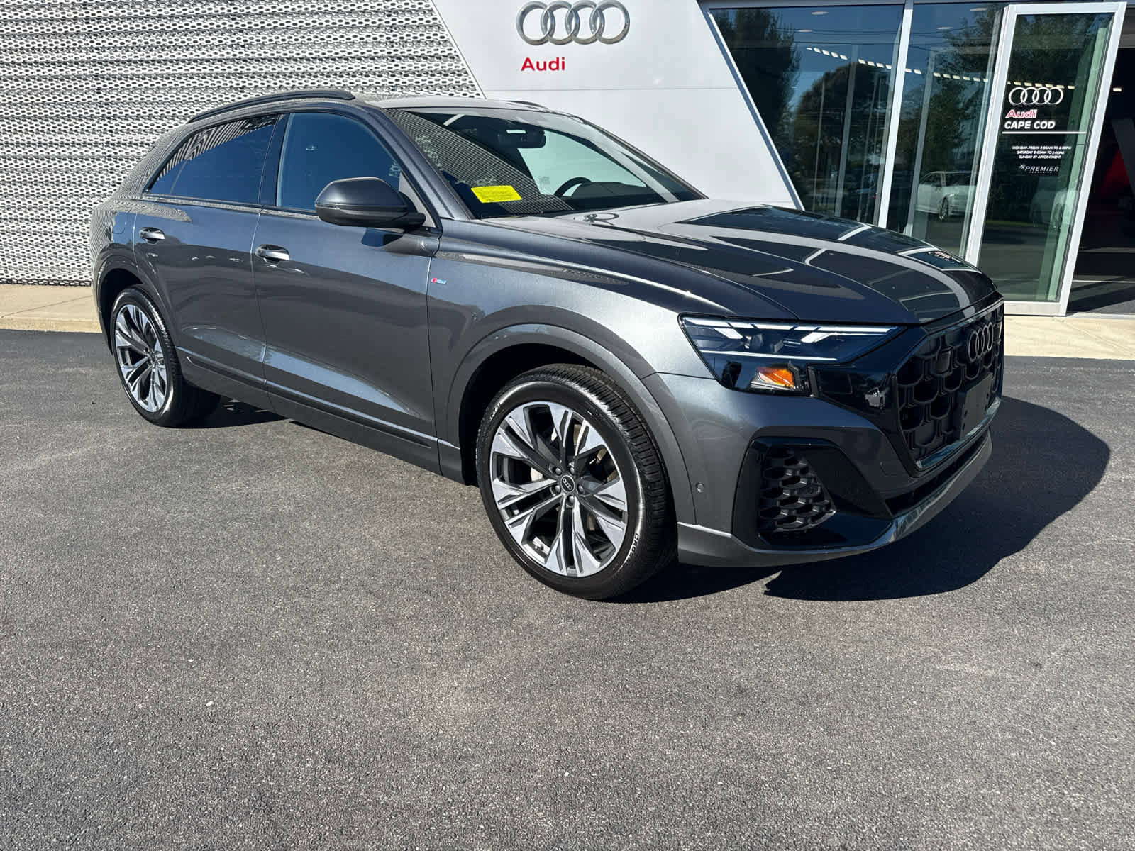 New 2025 Audi Q8 Premium Plus image 2