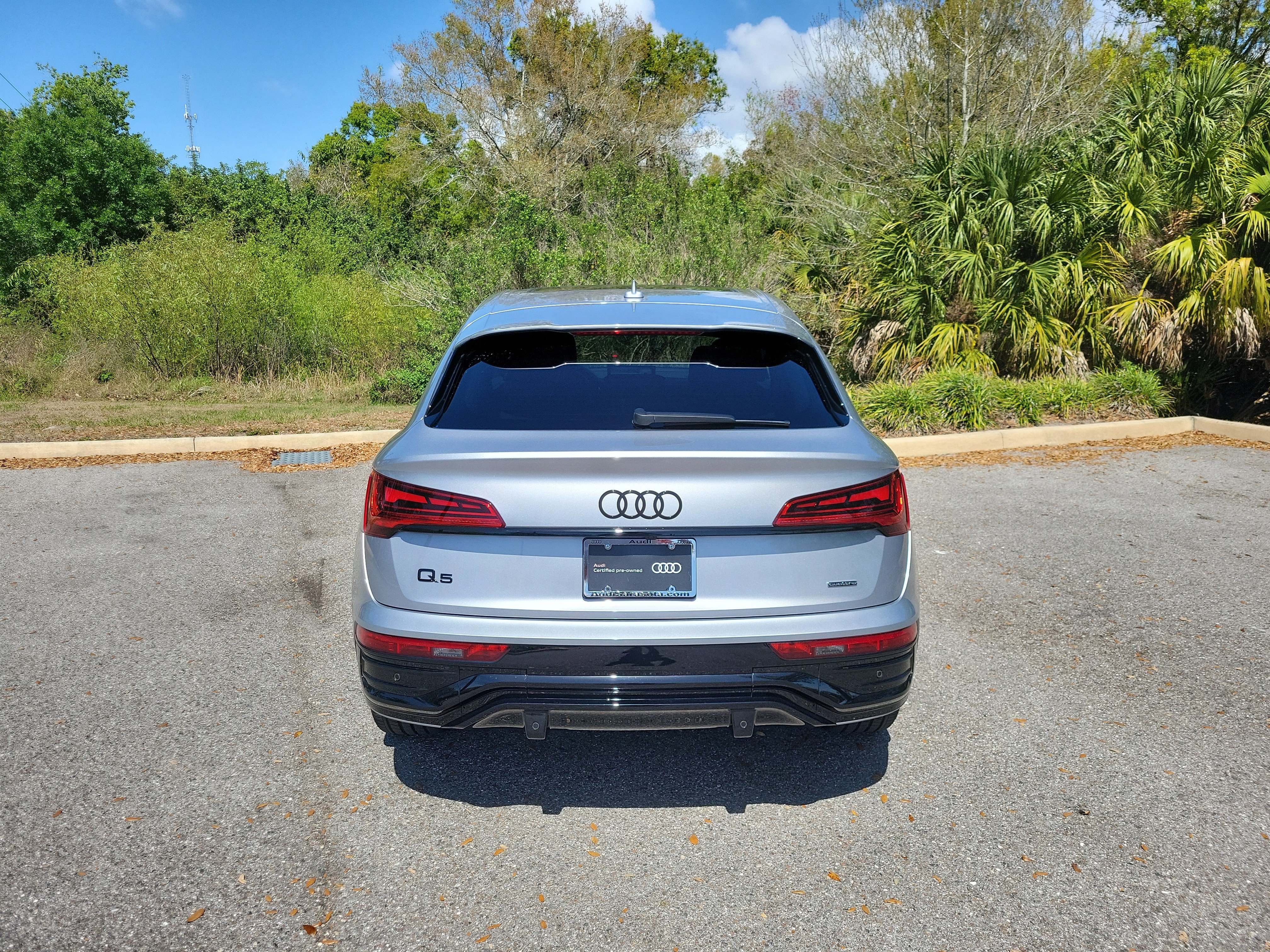 Certified 2025 Audi Q5 2.0T Premium Plus image 5