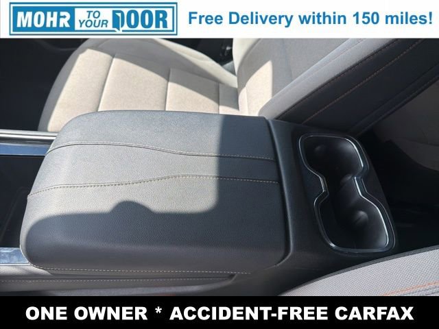 Used 2025 Chevrolet Traverse LT image 24