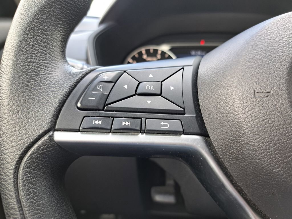 Used 2024 Nissan Altima 2.5 SV FWD image 15