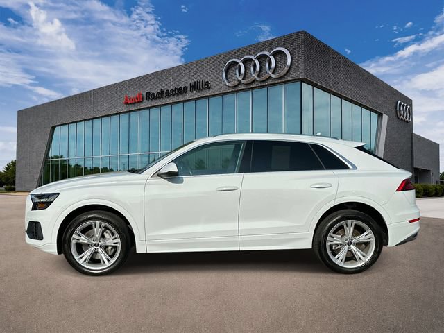 Used 2023 Audi Q8 Premium AWD/4WD image 2