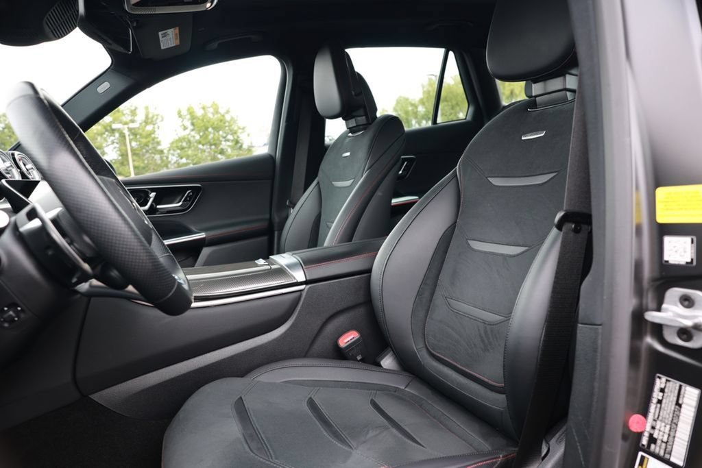 Used 2025 Mercedes-Benz GLC 43 AMG 4MATIC image 21