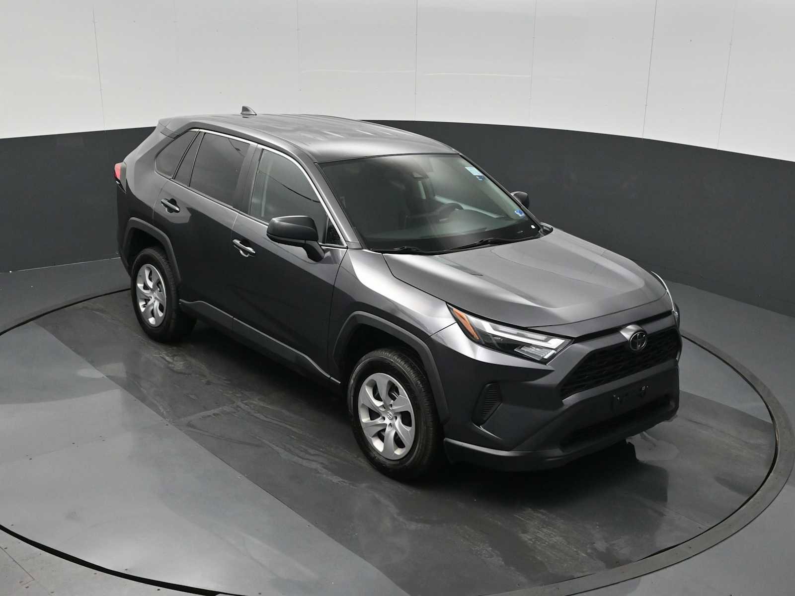 Used 2024 Toyota RAV4 LE image 10