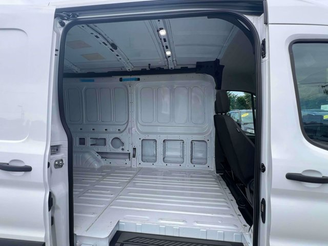 Used 2026 Ford Transit 250 148 Medium Roof RWD image 6