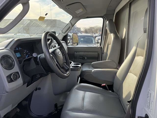Used 2022 Ford E-450 and Econoline 450 Super Duty w/ Power Windows & Locks Group image 28