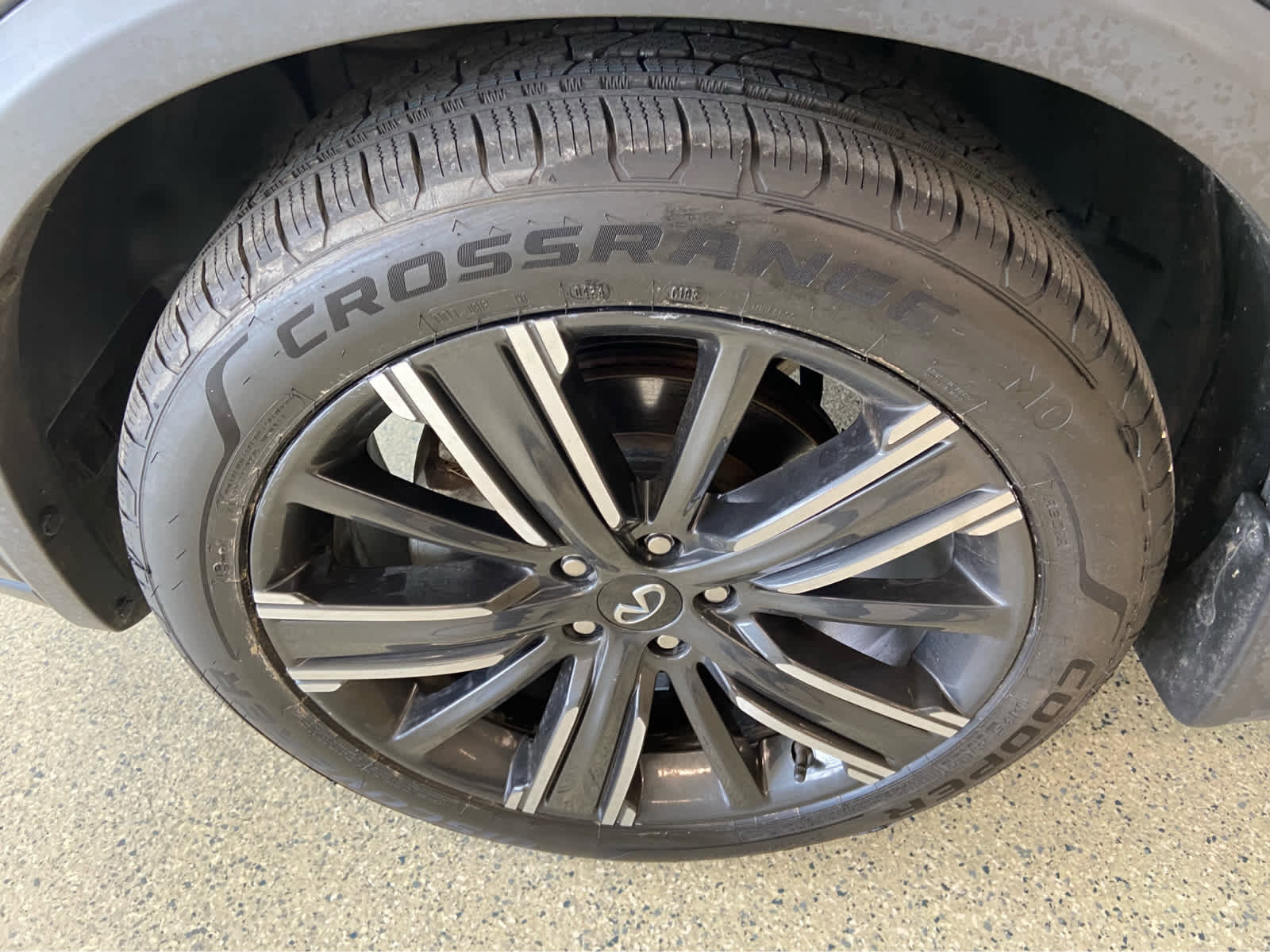 Used 2021 INFINITI QX50 Luxe w/ Appearance Package image 14