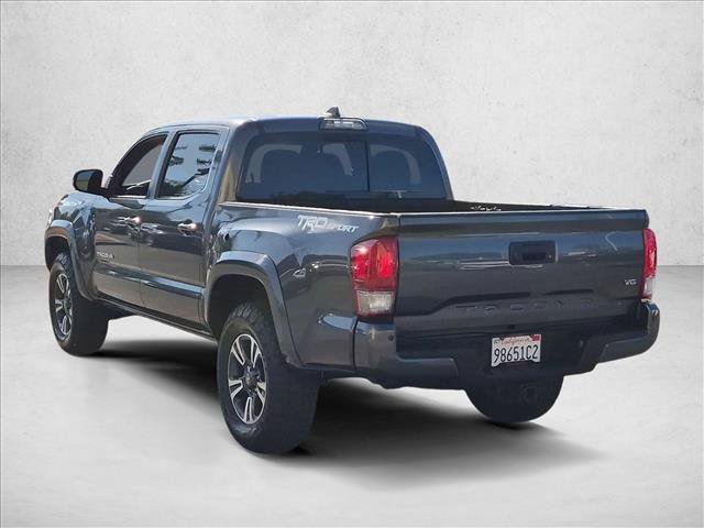 Used 2017 Toyota Tacoma TRD Sport RWD image 9