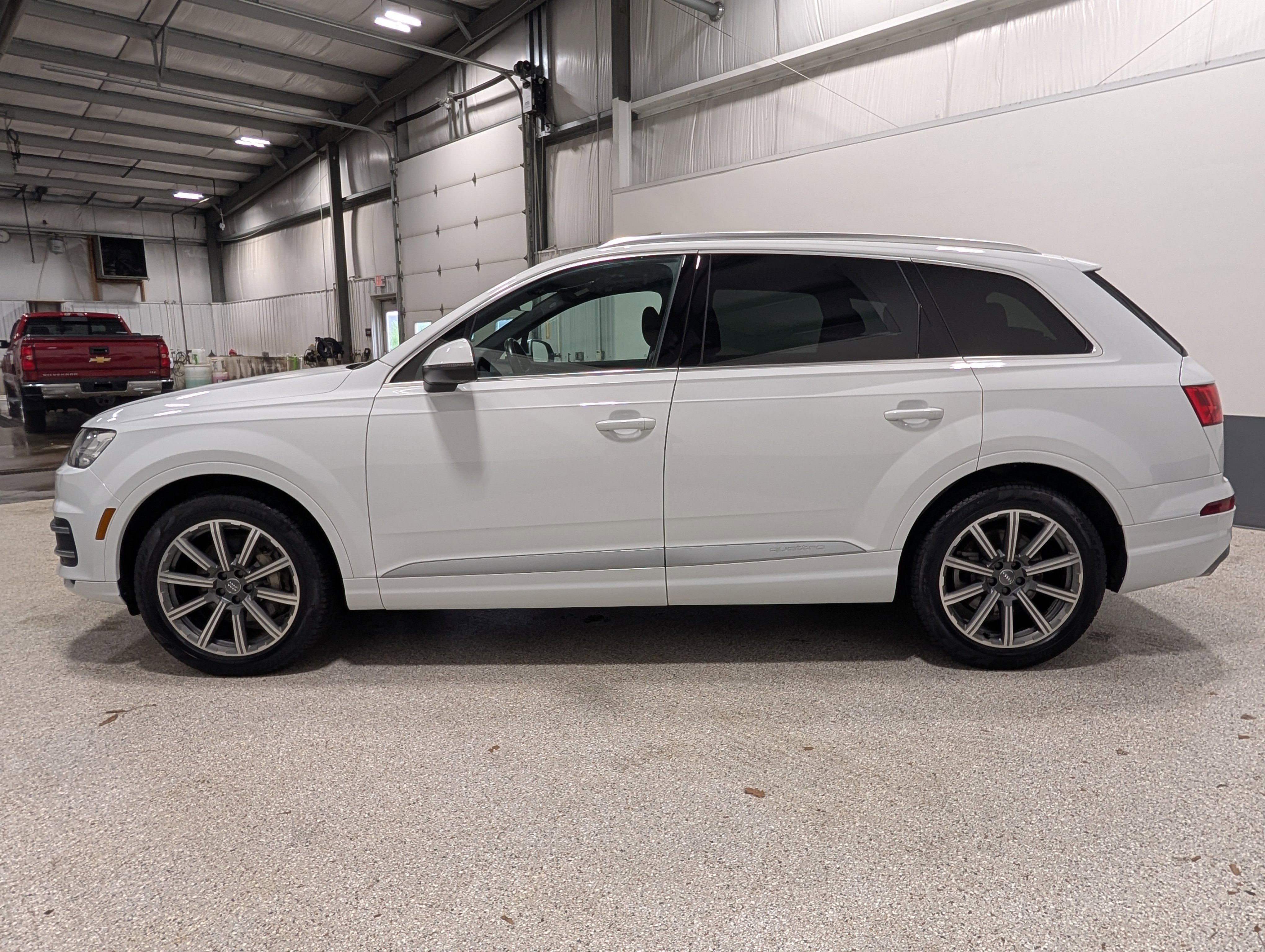 Used 2019 Audi Q7 3.0T Premium Plus w/ Premium Plus Package AWD/4WD image 5