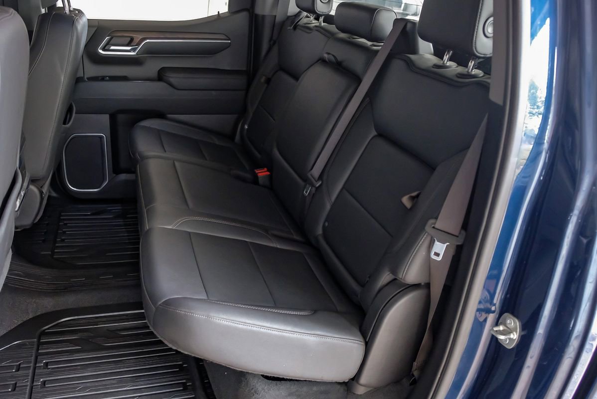 Used 2023 GMC Sierra 1500 SLT AWD/4WD image 37