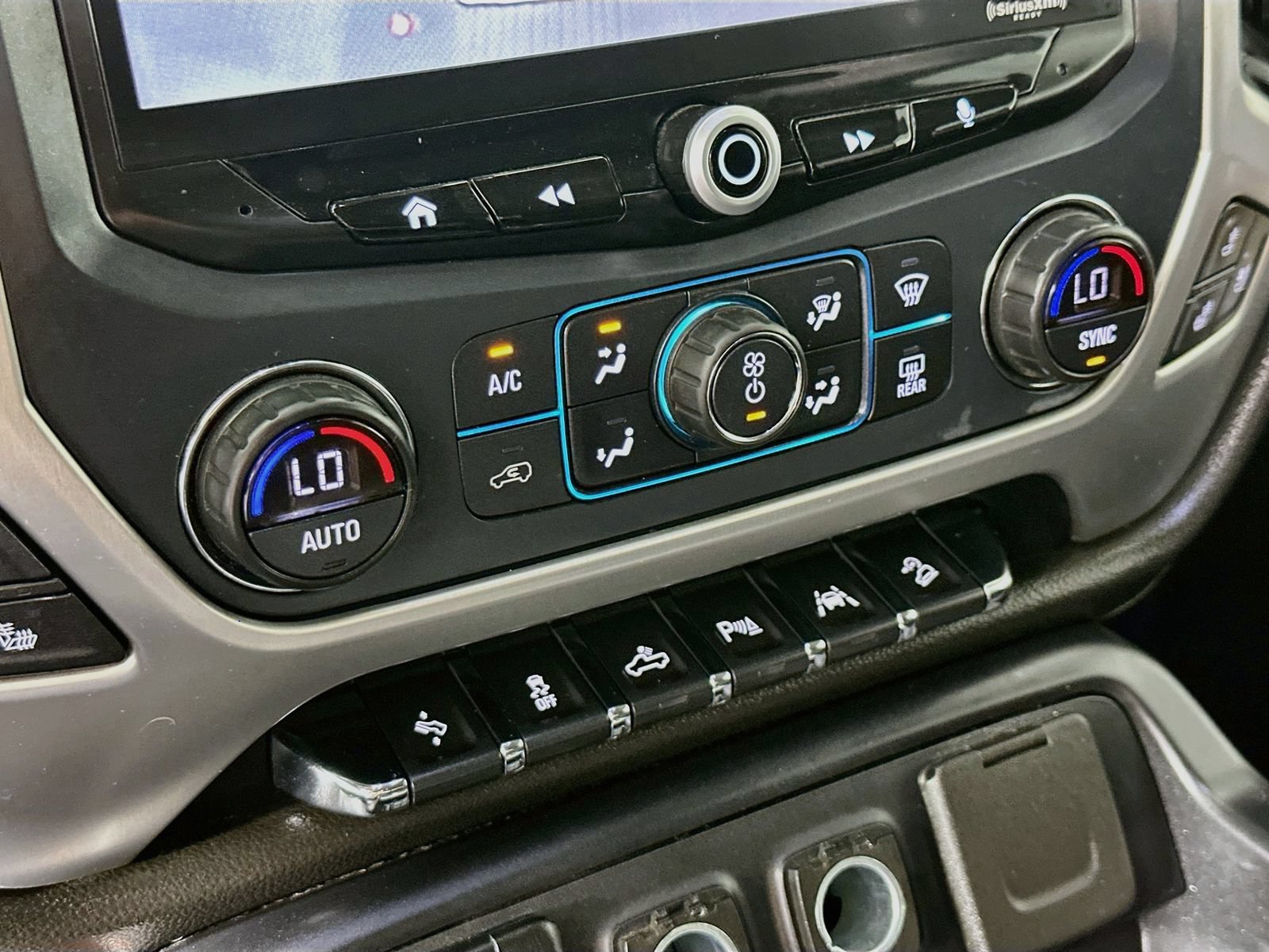 Used 2018 GMC Sierra 1500 SLT AWD/4WD image 16