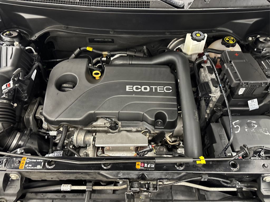 Used 2020 Chevrolet Equinox LT w/ Midnight Edition image 13