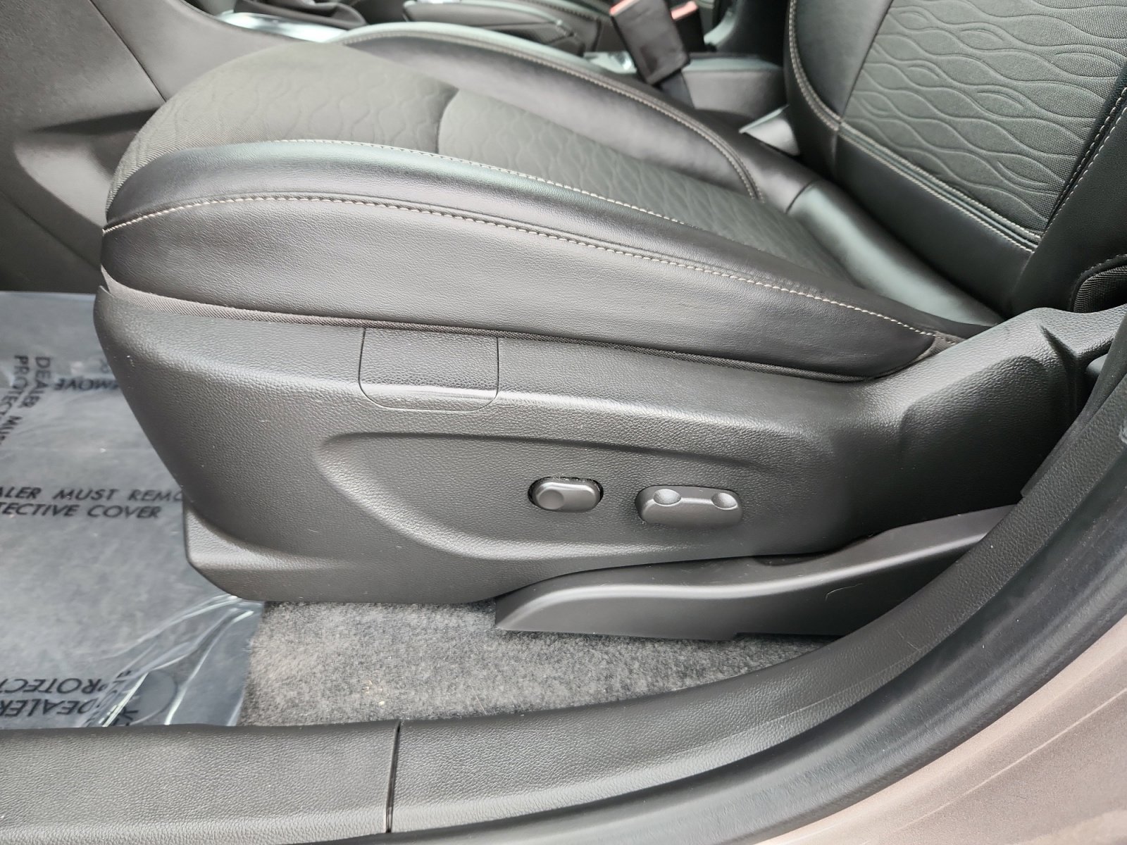 Used 2015 Buick Encore FWD image 14