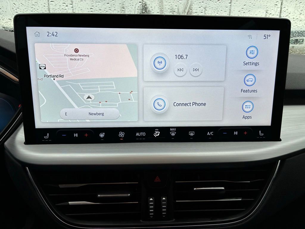 Used 2024 Ford Escape Platinum image 16