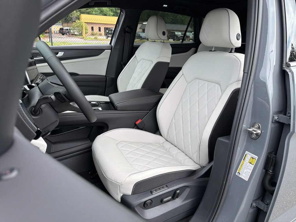 New 2026 Volkswagen Atlas Cross Sport SEL Premium R-Line AWD/4WD image 16