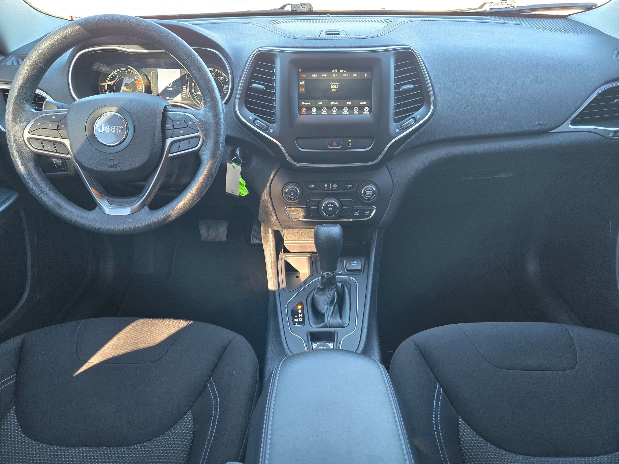 Used 2021 Jeep Cherokee Latitude image 12