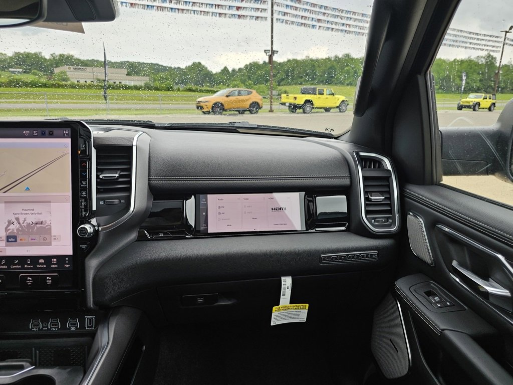 New 2025 RAM 1500 Laramie image 39