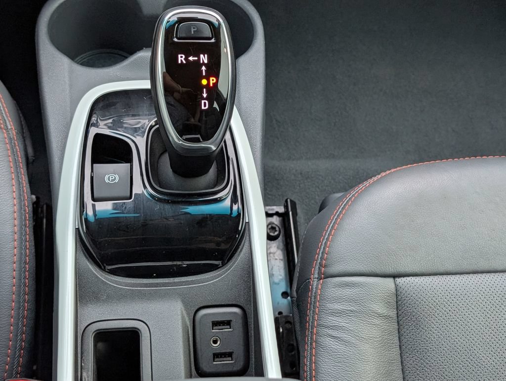 Certified 2020 Chevrolet Bolt Premier w/ Infotainment Package FWD image 11