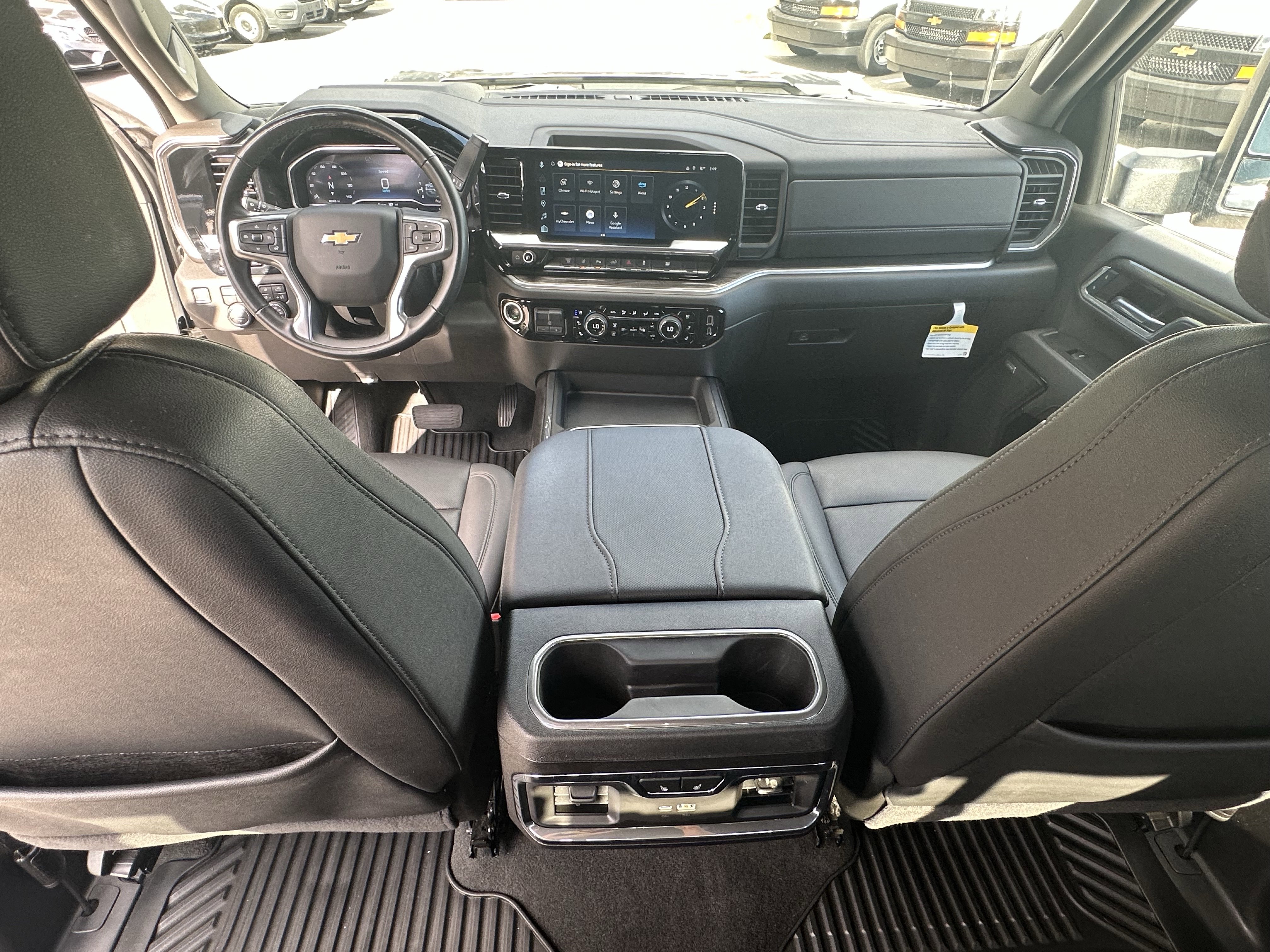 Used 2025 Chevrolet Silverado 3500 LTZ w/ LTZ Premium Package image 37