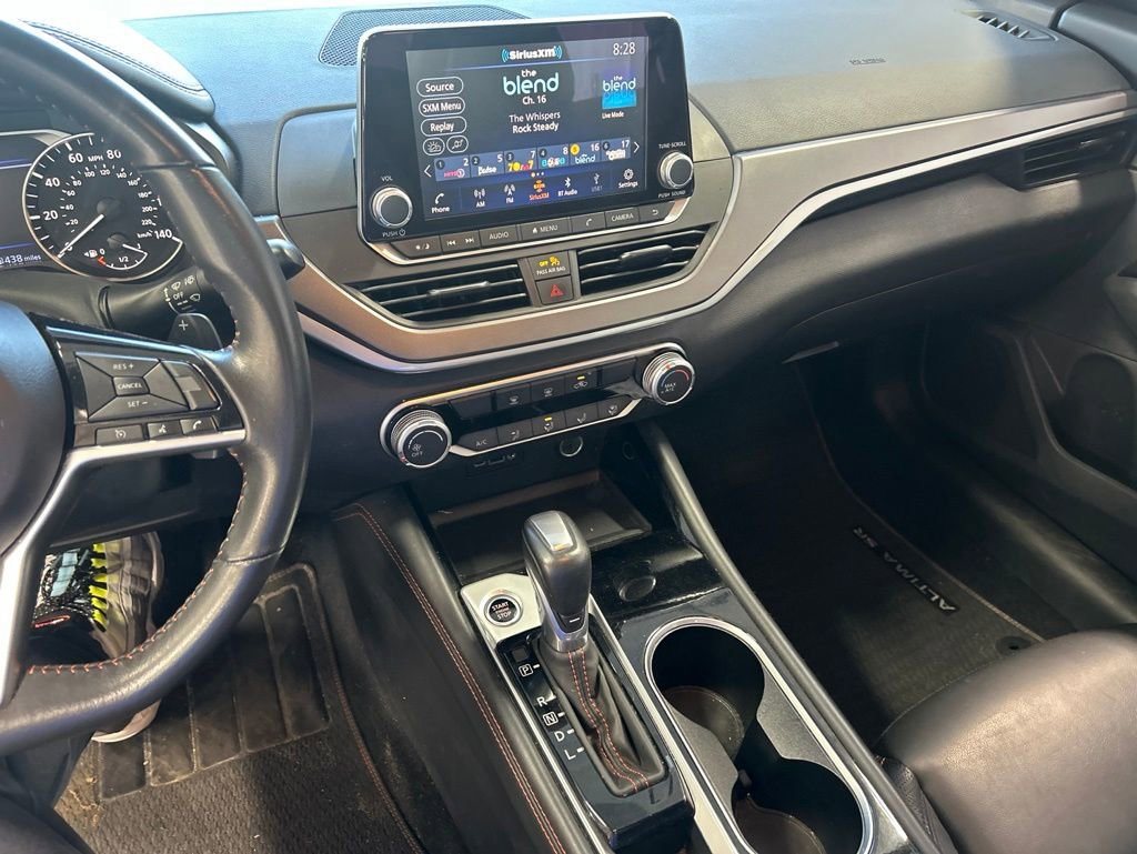 Used 2025 Nissan Altima 2.5 SR FWD image 4