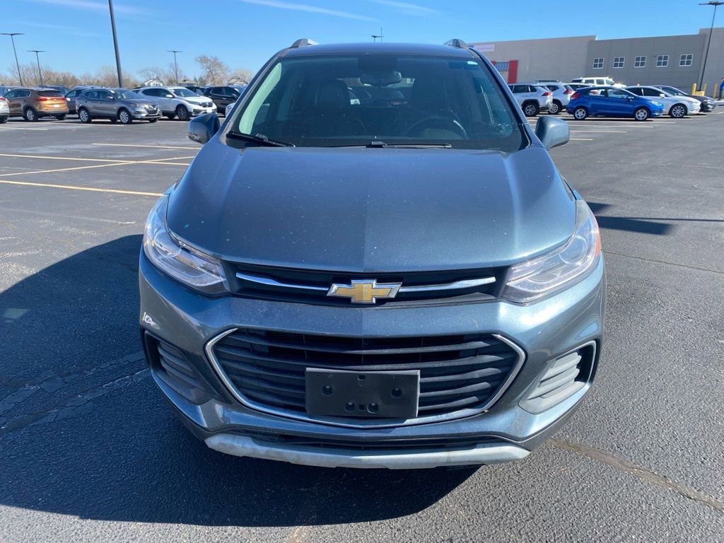 Used 2021 Chevrolet Trax LT AWD/4WD image 3
