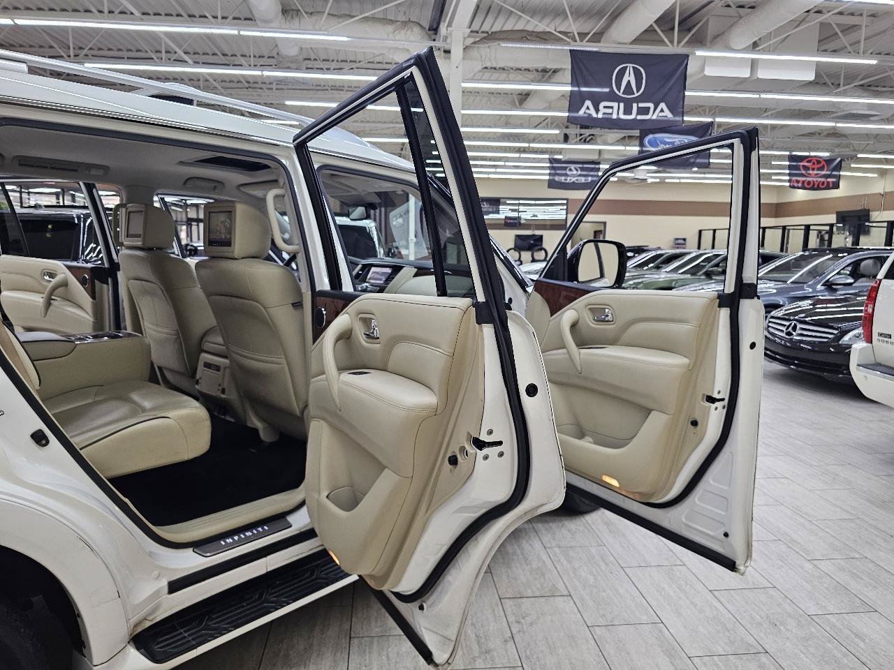 Used 2019 INFINITI QX80 Luxe w/ 22" Wheel Package AWD/4WD image 16