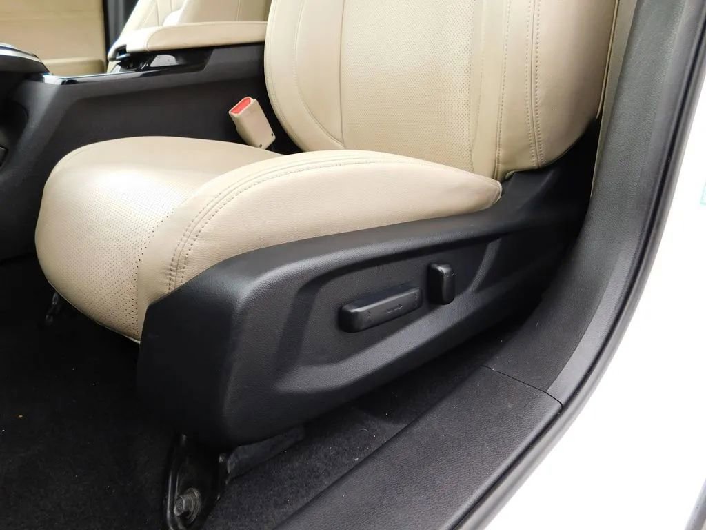 Used 2018 Honda Clarity Touring image 15