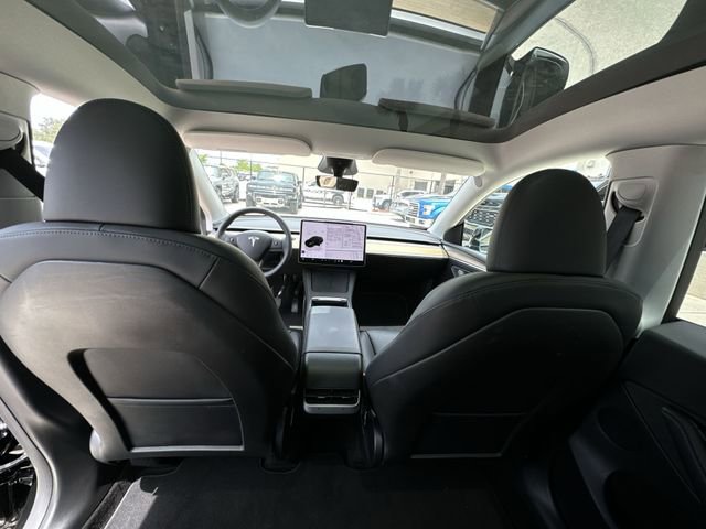 Used 2024 Tesla Model Y Long Range RWD image 30